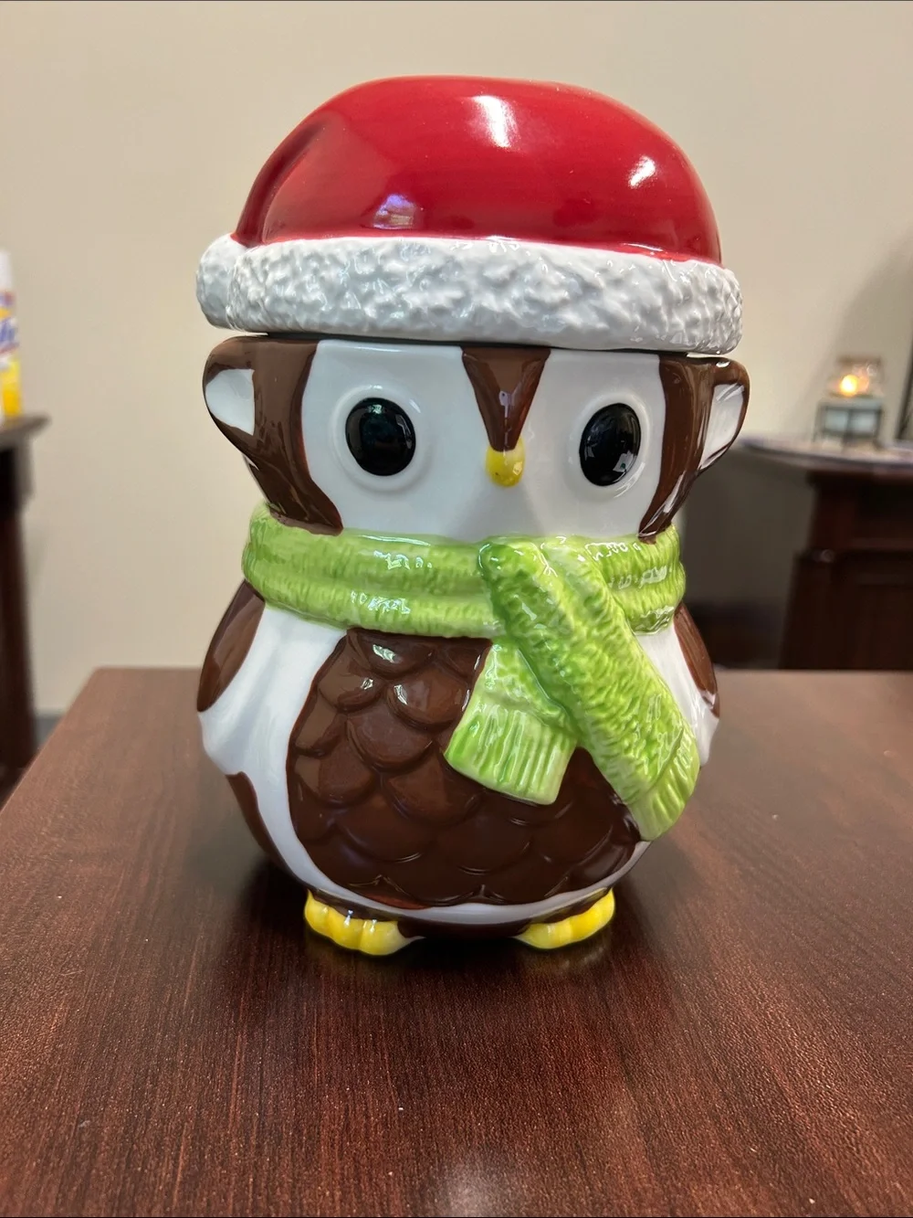 Yankee Candle Owl Jar in Red, Brown & Green